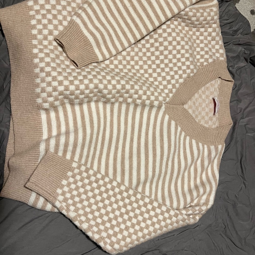 Men's Beige and Cream Sweater